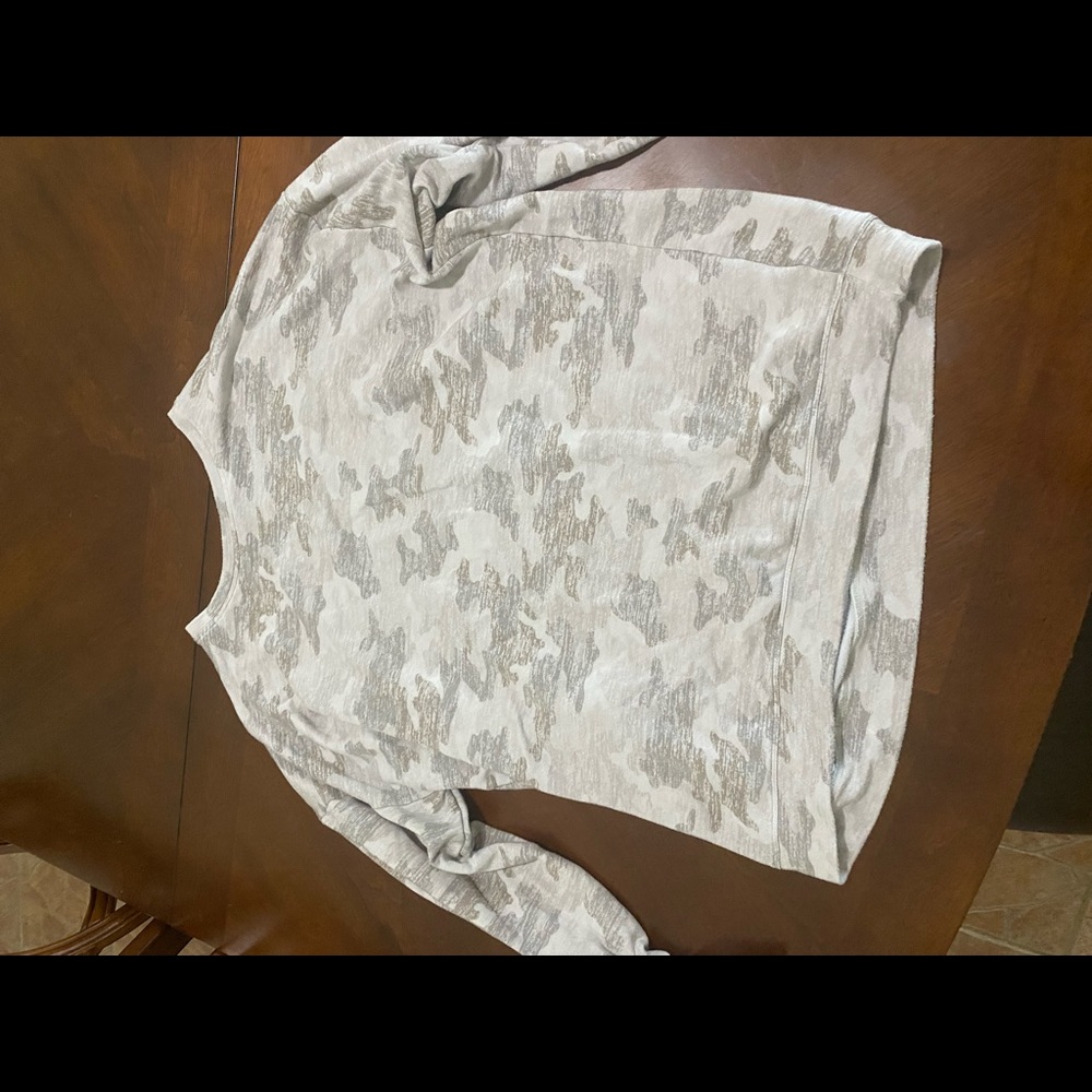 Athleta soft Crewneck camo
